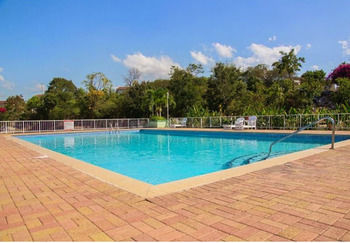 Signature Skys Guest Apartments كينغستون المظهر الخارجي الصورة